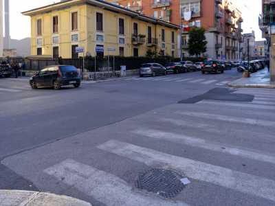 Nel 1922 e nel 1923, durante gli scavi per la costruzione dei Villini postelegrafonici, furono scoperte due catacombe (che furono poco dopo interrate). La prima era situata all�incrocio tra le odierne corso Benedetto Croce e via Bottalico/via Volta e conteneva 13 tombe del VI-VII secolo scavate nella roccia con all�interno alcuni scheletri privi di corredi funebri